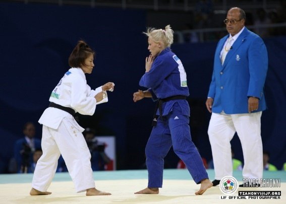 ryoko tani buena postura