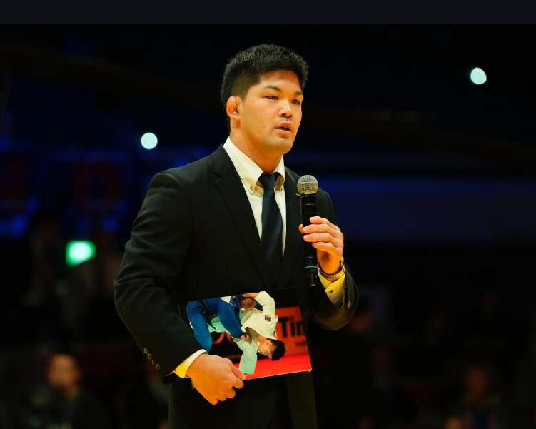 Ono Shohei premiado por AJJF