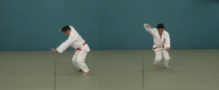Composición de dos paneles que muestra a un judoka con judogi blanco y cinturón rojo ejecutando la rotación de torso y simulación de tracción de brazos sin oponente sobre el tatami.